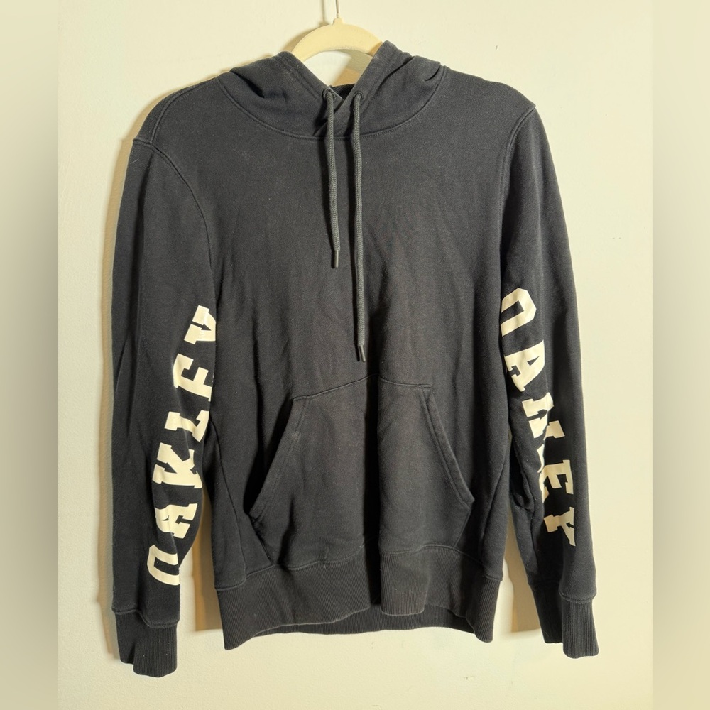 Oakley Custom Fit Hoodie Graphic Sleeve Logo Streetwear Athleisure Pullover‎ M